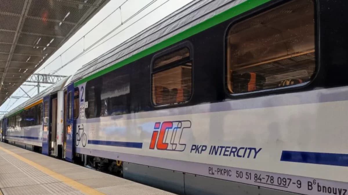 PKP Intercity zmienia zasady. Tysiące pasażerów mogą odzyskać 100 proc. pieniędzy za bilety