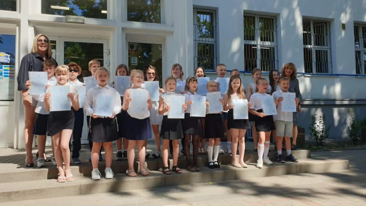 Koniec roku szkolnego 2025/2026. Uczniowie z Łodzi mają wakacje! [FOTO]
