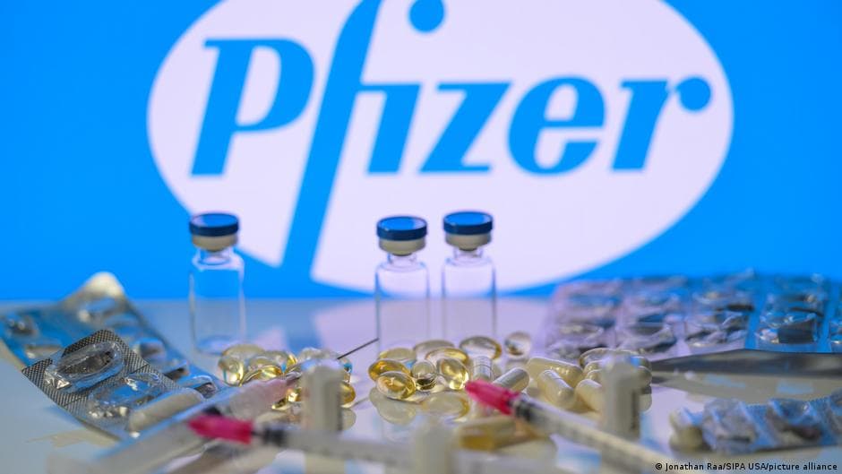 Spór Polski i Pfizera: jak kiepski żart