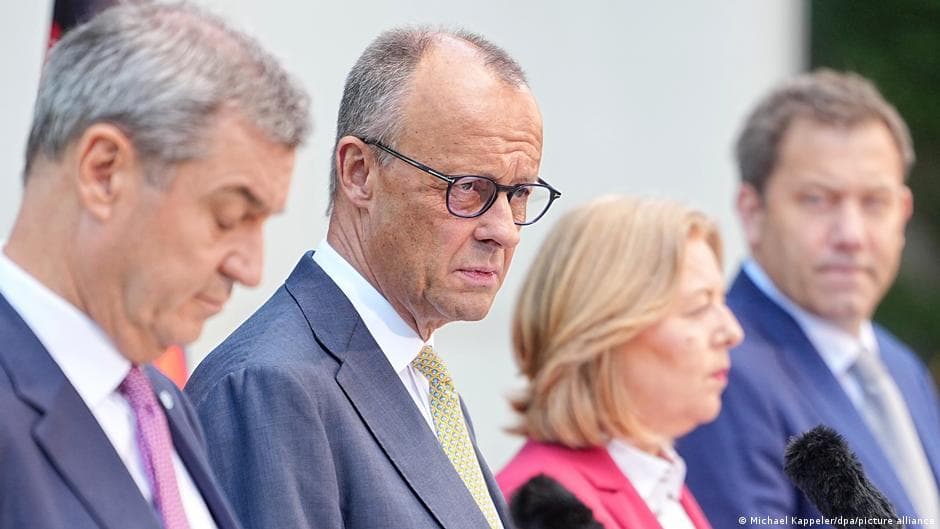 Sondaż: Niemcy martwią się o gospodarkę i wątpią w Merza