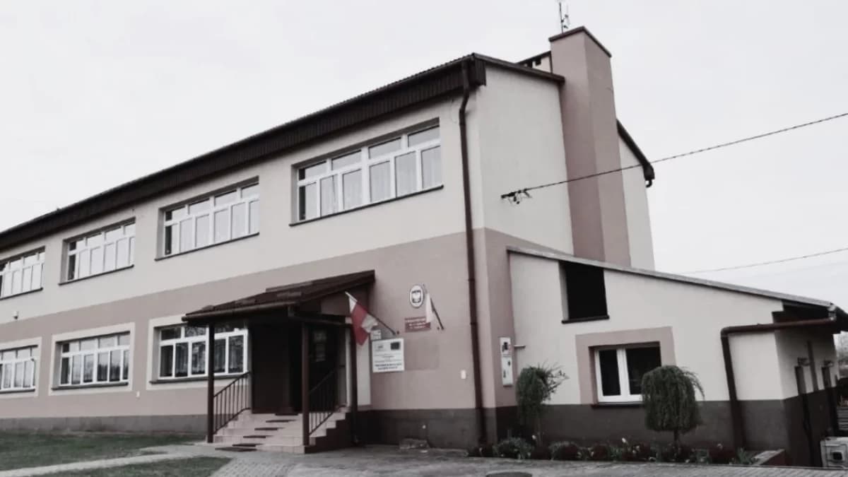 Trzęsienie ziemi w Zarębkach. Niemal wszyscy nauczyciele odchodzą ze szkoły! Jaki jest powód? [OŚWIADCZENIE KADRY]
