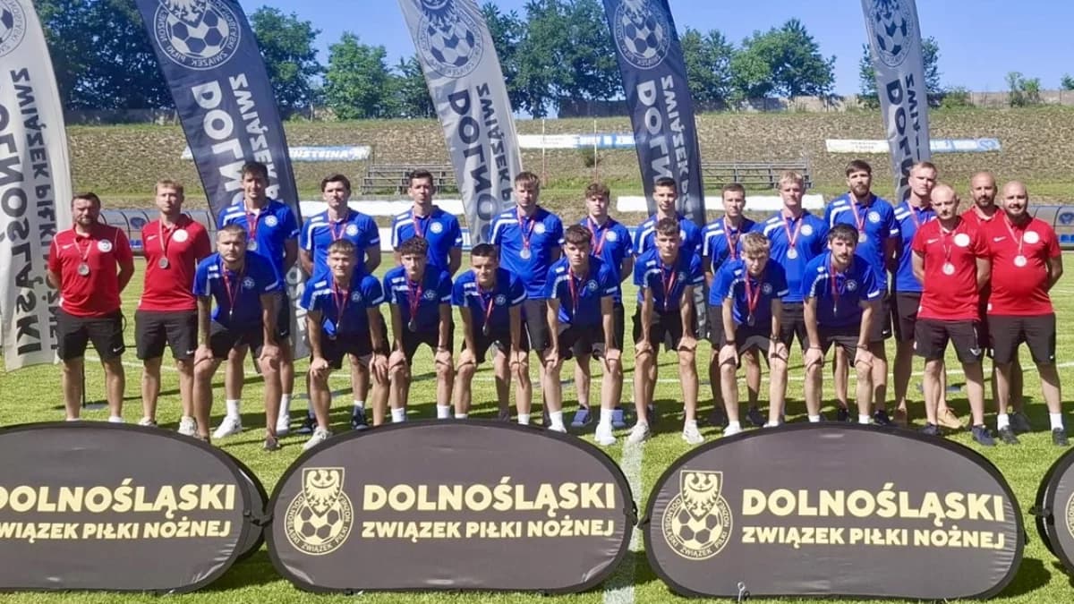 Wielki sukces kadry Podkarpacia! Piłkarze Sokoła Kolbuszowa Dolna wicemistrzami Polski!