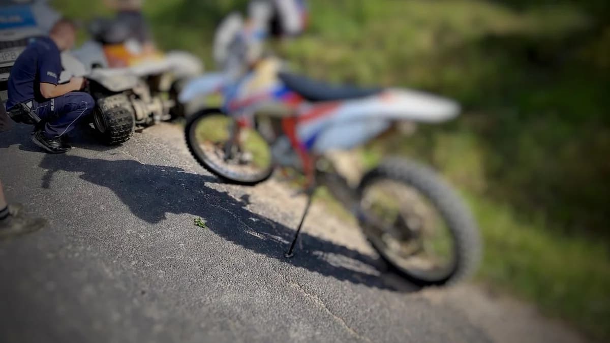 17-latek pędził 113 km/h motocyklem bez uprawnień. Pojazd nie miał prawa być na drodze