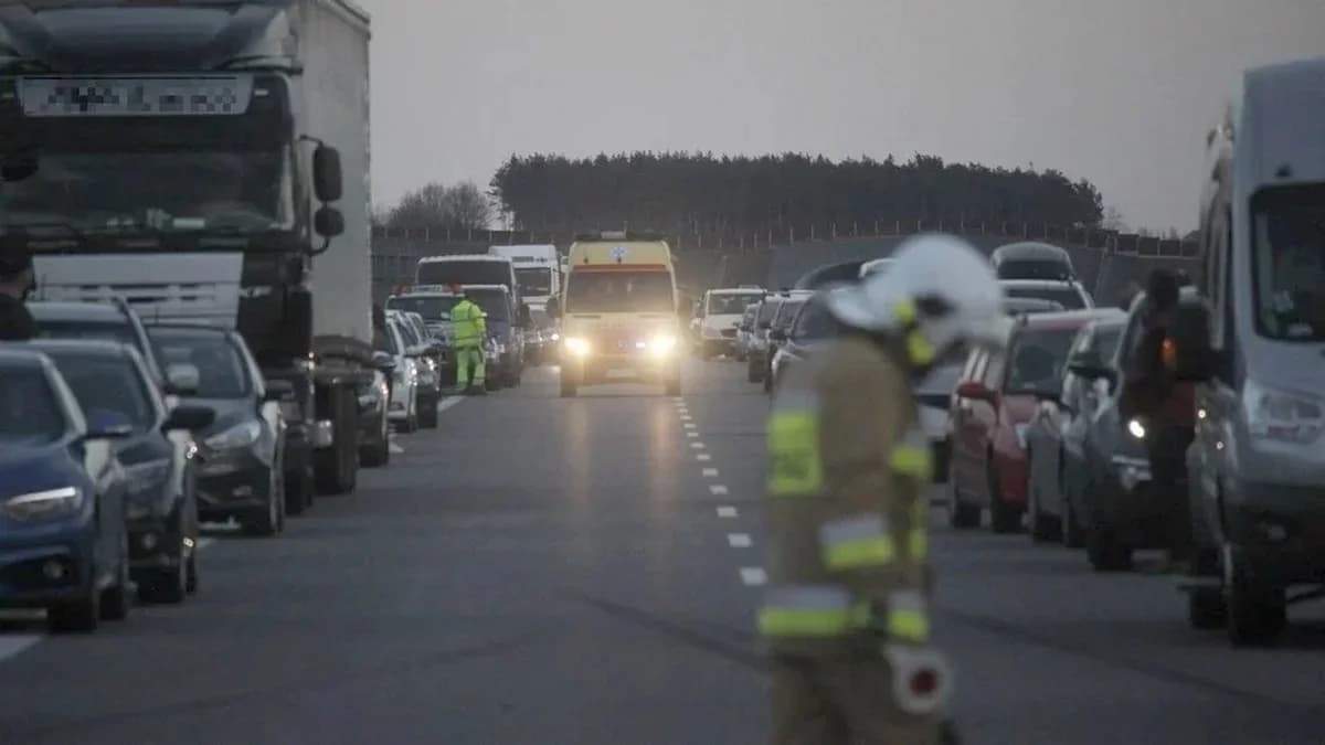 Wakacje ruszyły. Uważaj na S5 i pamiętaj o korytarzu życia. Twoja reakcja ma znaczenie