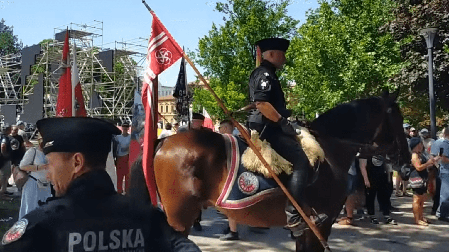 Kamraci krzyczeli o śmierci wrogów ojczyzny. „Nie patrolowali ulic”