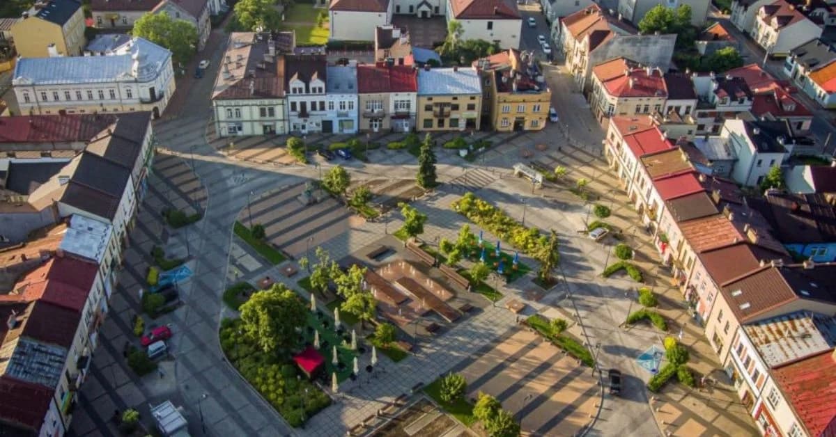 Rynek w Mielcu znów zamknięty na weekendy. Autobusy pojadą objazdami