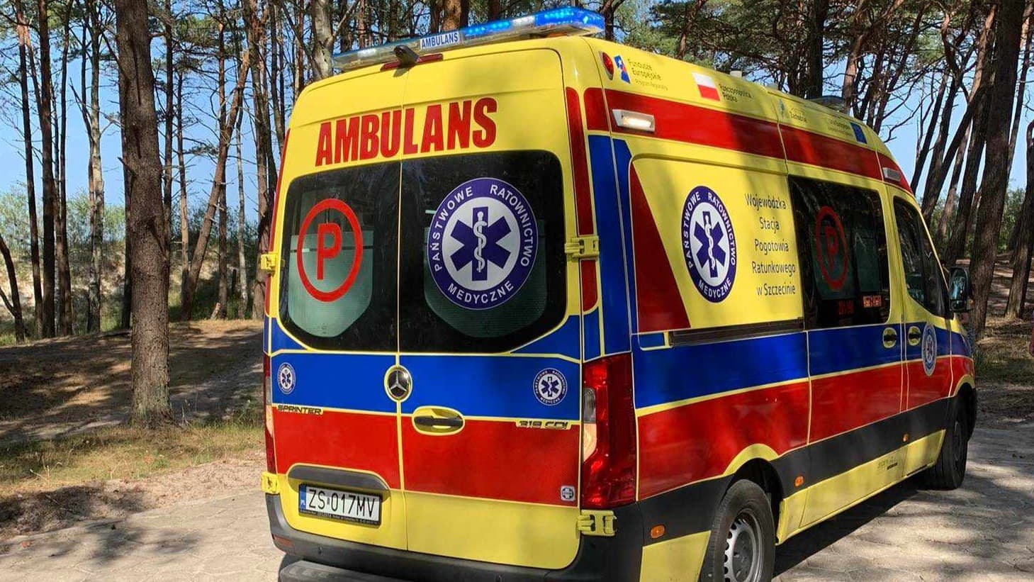 Od dziś dodatkowa karetka w powiecie. Będzie też więcej policjantów