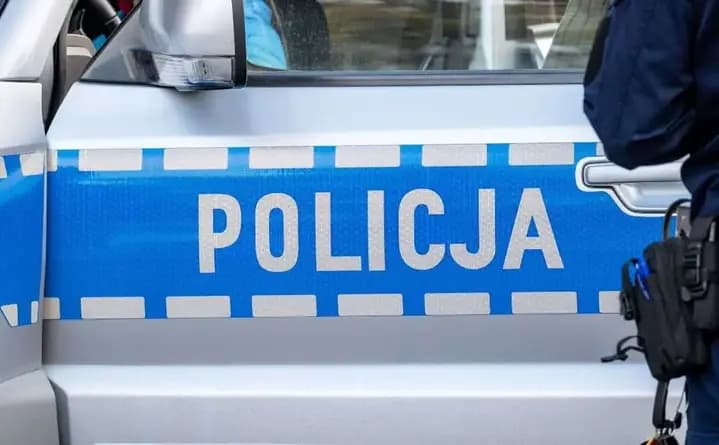 Wakacyjne rezerwacje pod lupą oszustów - policja ostrzega przed fałszywymi ofertami