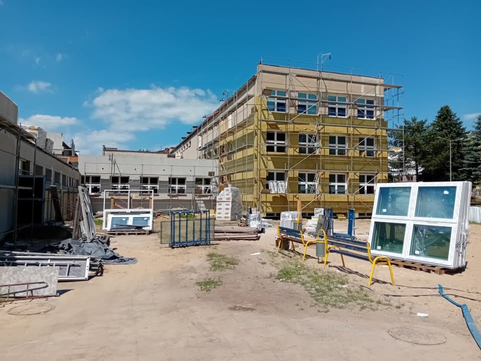 Trwają prace związane z realizacją projektu pn: „Termomodernizacja budynków Szkoły Podstawowej w Wysokiej!