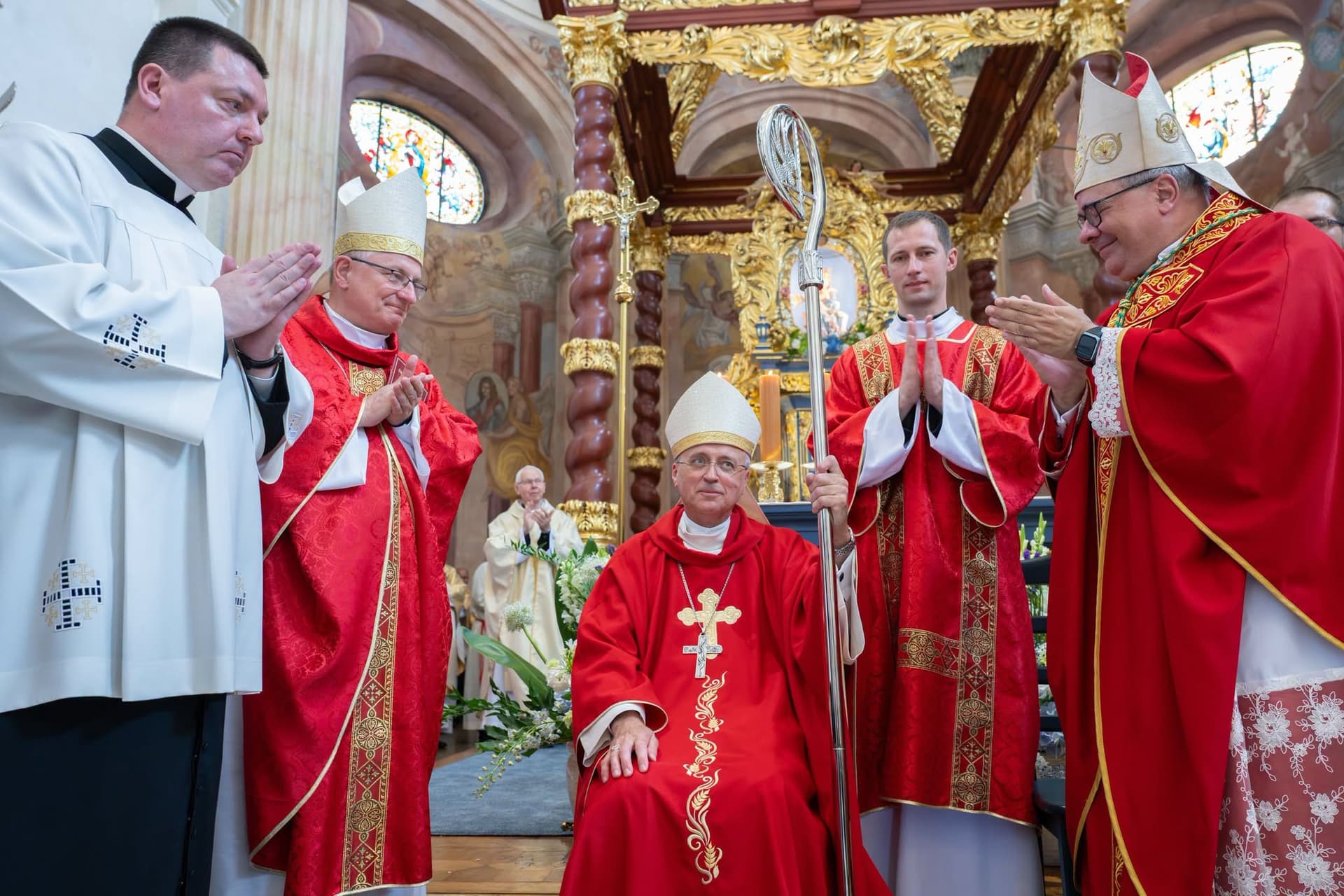 Święcenia biskupie odbyły się w Skrzatuszu