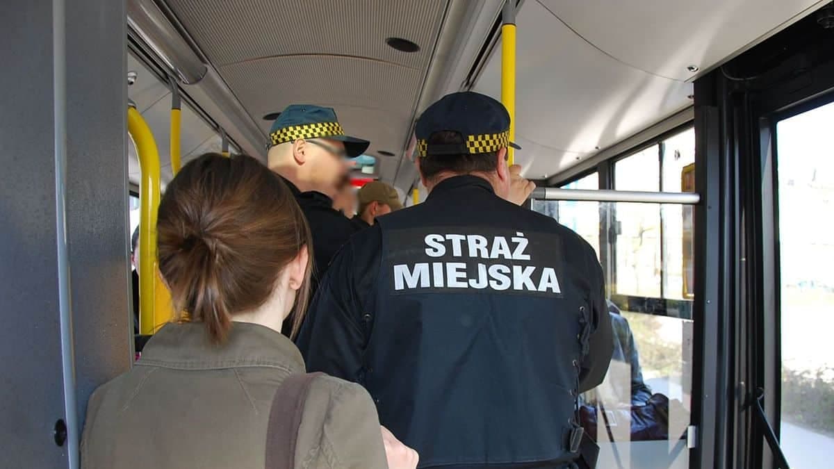 Olsztyn kupuje kamizelki kuloodporne dla strażników miejskich