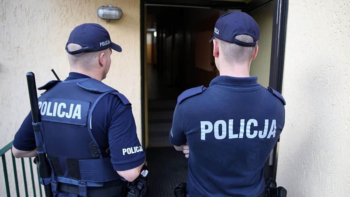 Matka zgłosiła ojca swojego dziecka na policję. Zachował się skrajnie nieodpowiedzialnie