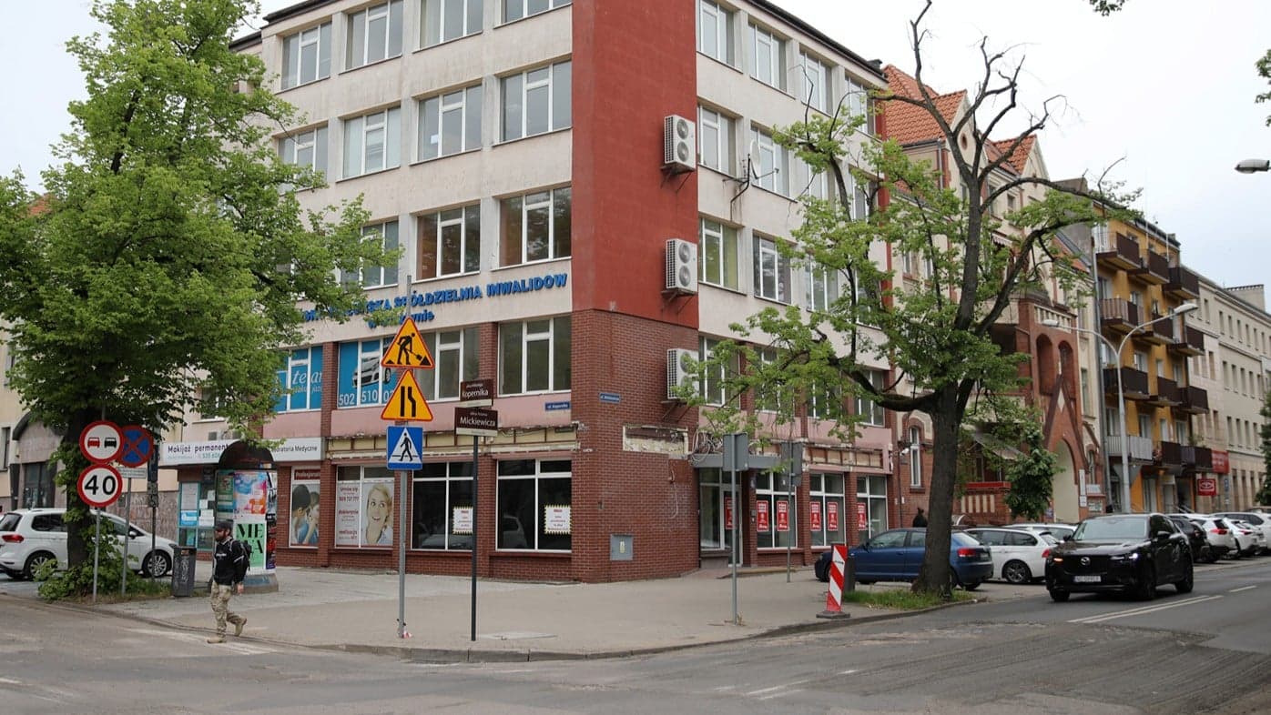 Urząd kupił biurowiec w Olsztynie prawie 1 mln zł drożej. W tle pożyczka byłego dyrektora od spółki sprzedawcy