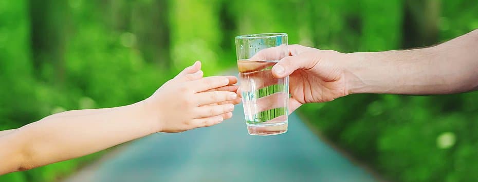 Wymiana nabojów CO2 w sklepach osiedlowych - dlaczego SODA POINT stawia na wygodę blisko domu