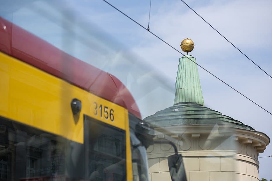 Gruba Kaśka po renowacji. Zabytkowa studnia znów zdobi Plac Bankowy