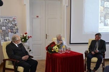 Ropczyce – (07.03.2019 r) – Otwarcie Wystawy „… bo Winniśmy im pamięć” w Powiatowym Centrum Edukacji Kulturalnej