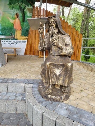 Ropczyce: Zakończenie Budowy Ogrodu Różańcowego przy Sanktuarium NMP.