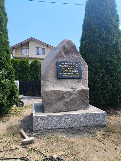 Ropczyce: Obelisk „Ofiar Rabacji 1846”