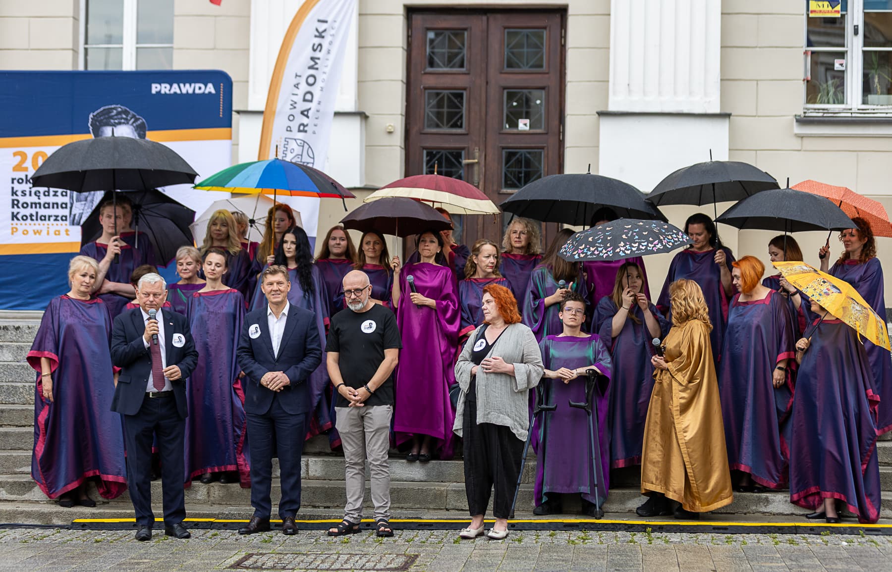 Ksiądz Kotlarz inspiruje na całym świecie. Międzynarodowa wystawa w centrum Radomia
