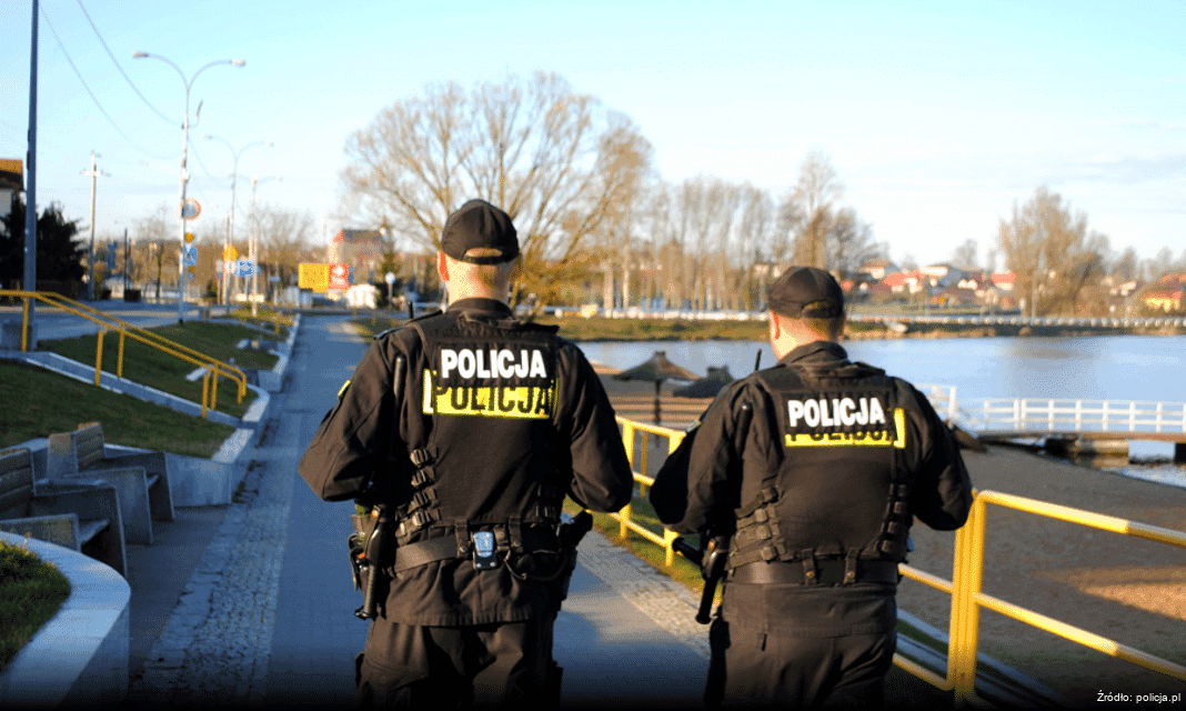 Wakacje w bezpieczny sposób – ważne przesłanie dla młodzieży