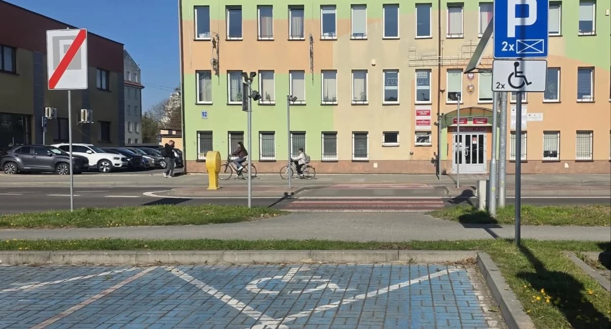 Nie pół godziny, a godzina bezpłatnego parkowania w Zamościu. Ale nie dla wszystkich