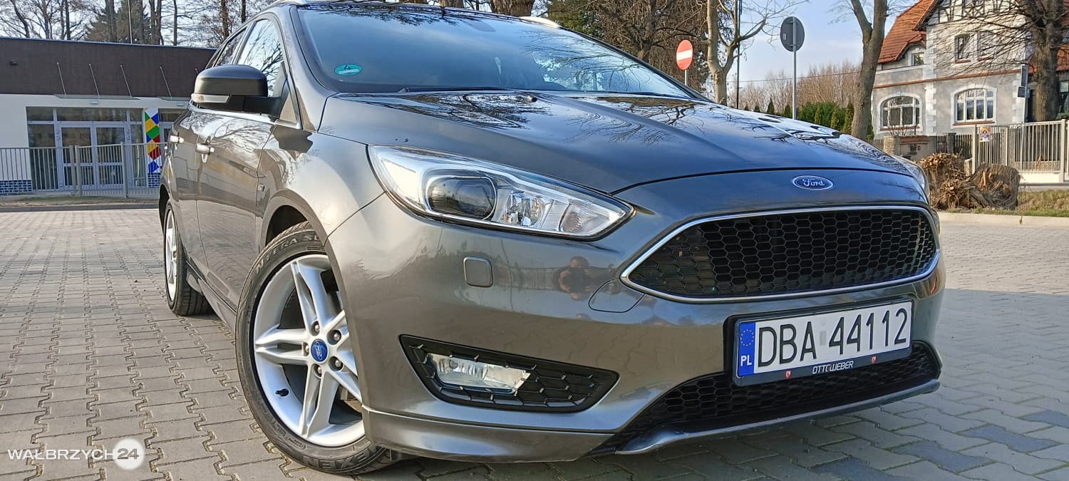 35600Ford Focus 1.5 tdci 120KM ST-line