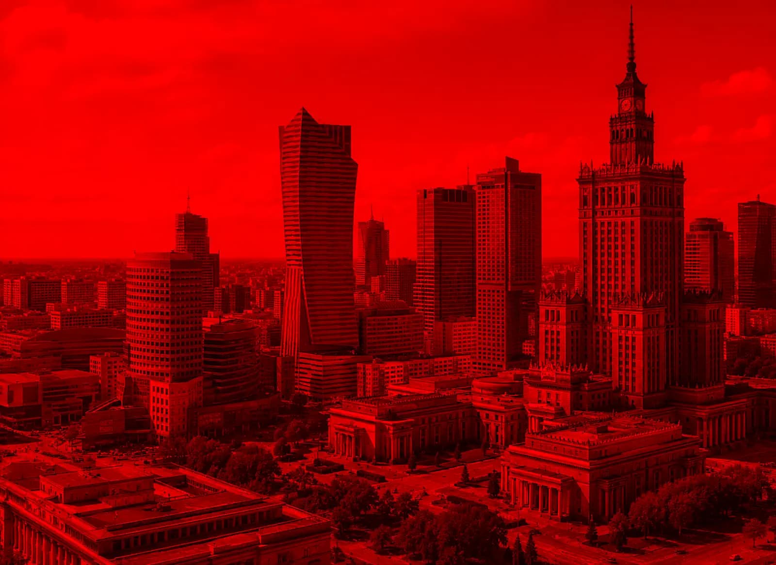 Premier wprowadził stan alarmowy na terenie całego kraju. W Warszawie również stan podwyższonej gotowości