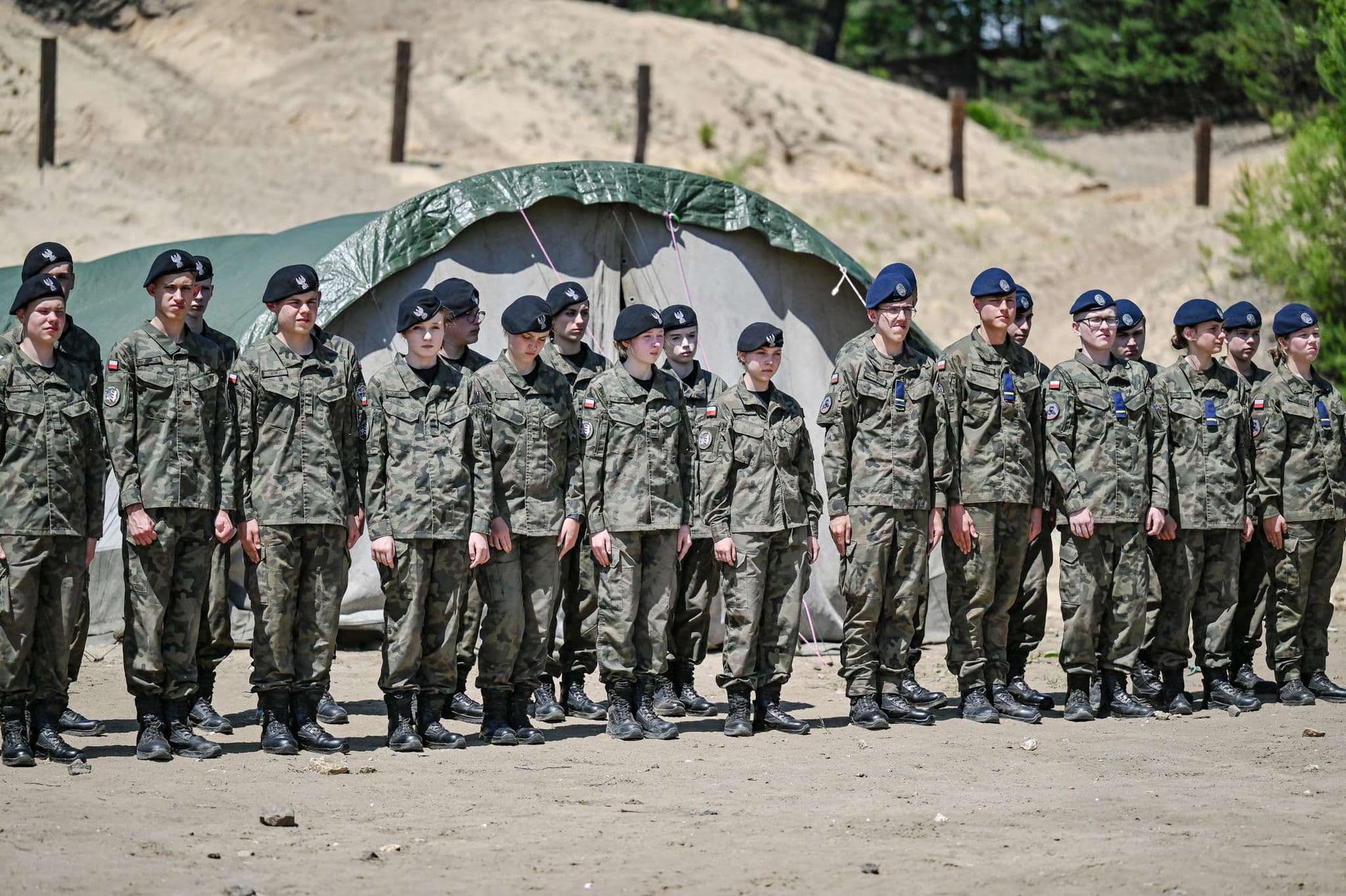Częstochowska młodzież ćwiczyła na obozie klas mundurowych (zdjęcia)