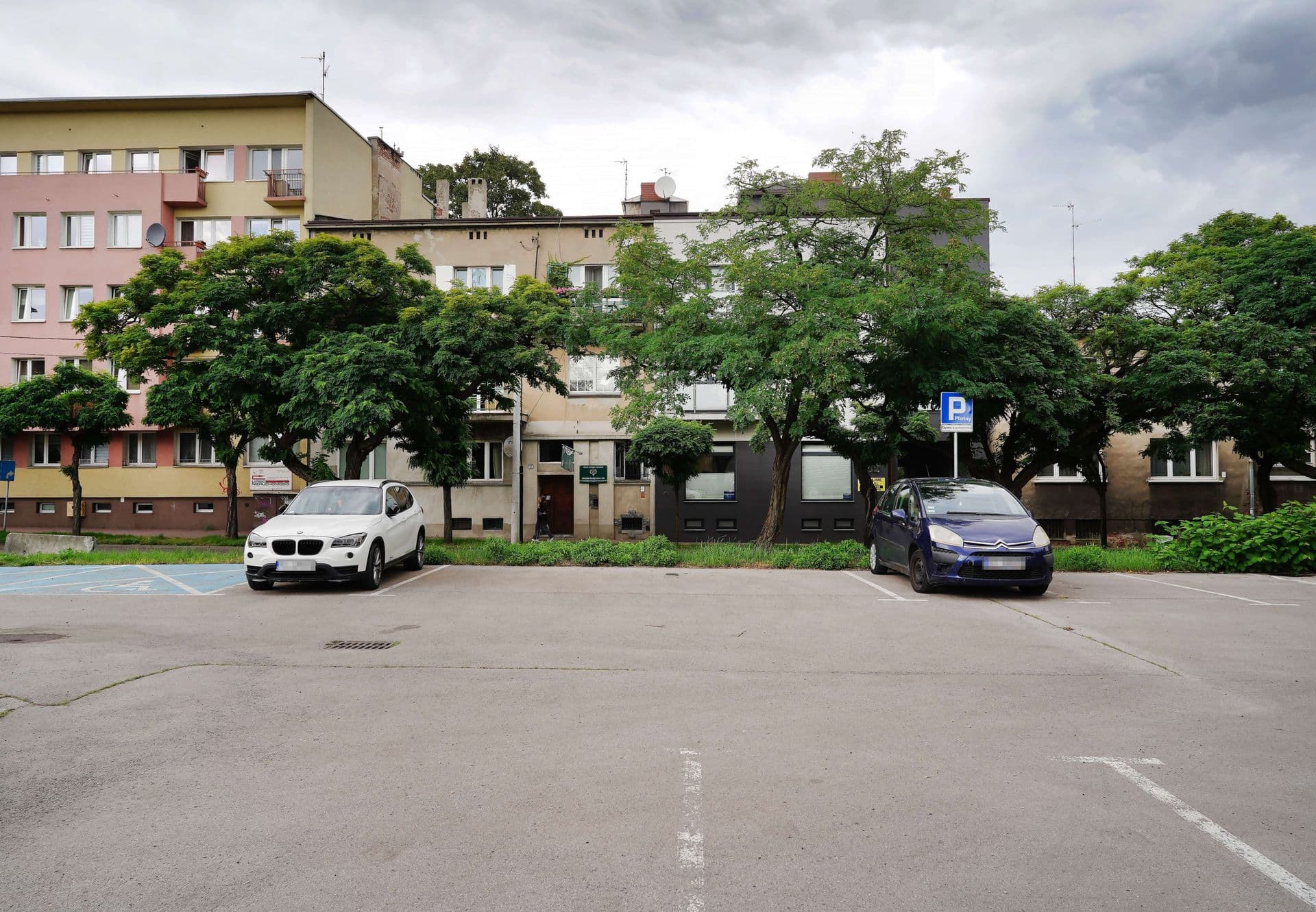 Parking przy Popiełuszki wygodną alternatywą dla osób odwiedzających centrum miasta