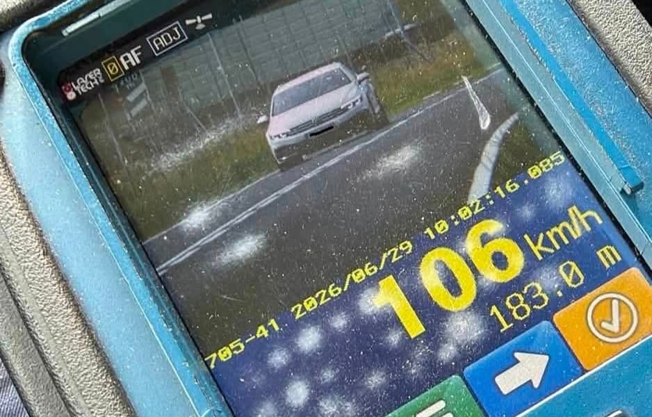 Jechał prawie 60 km/h za szybko. Kierowców po alkoholu też nie brakło