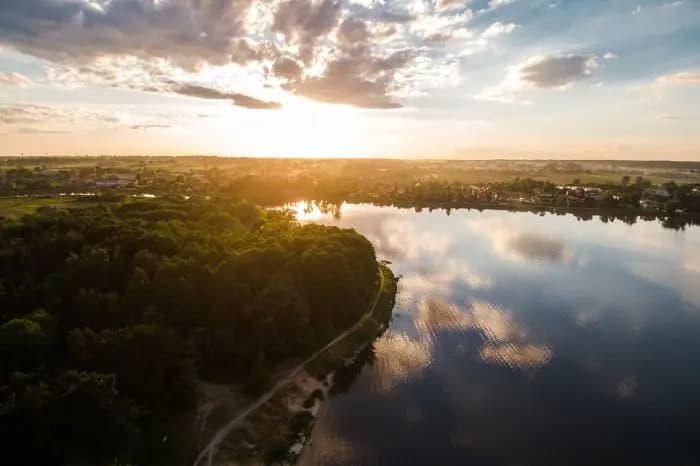 Szkoła w Niemcach po dużej modernizacji. Zmienił się cały budynek