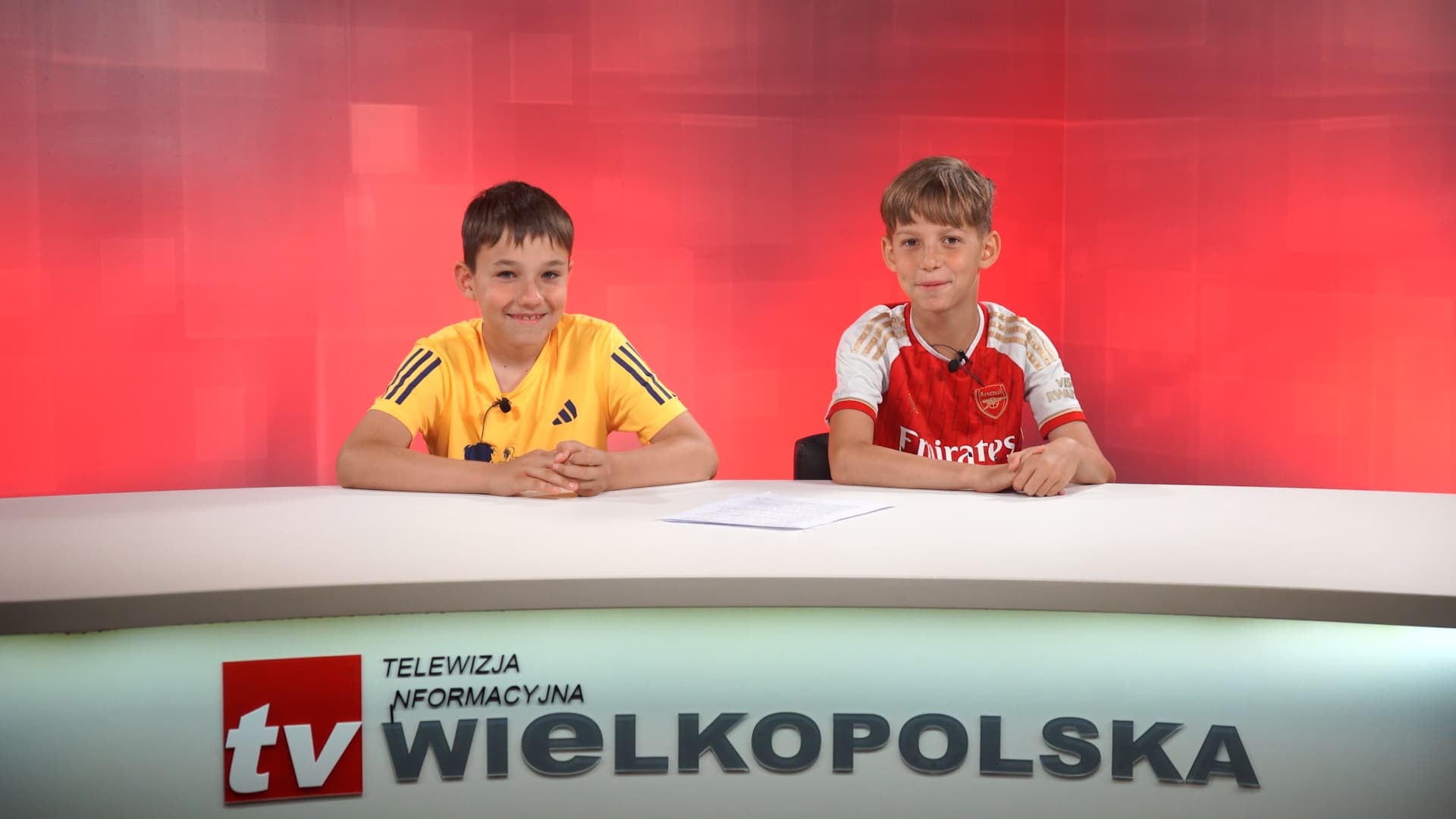 Dzieci uczestniczące w warsztatach Górnika Konin odwiedziły studio Telewizji Wielkopolskiej