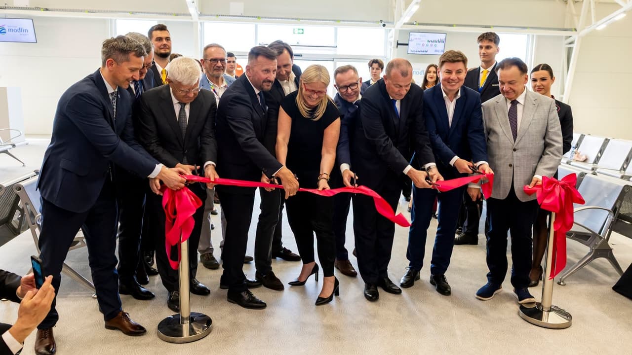 Otwarcie nowej strefy terminala pasażerskiego na lotnisku Warszawa – Modlin