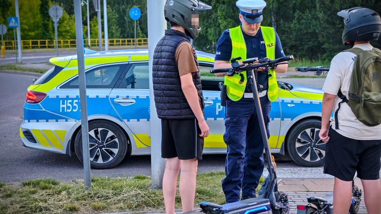 Działania „e‑Hulajnoga, e‑Rower – lokalnie” na Mazowszu. Ponad 500 kontroli i ujawnione liczne wykroczenia