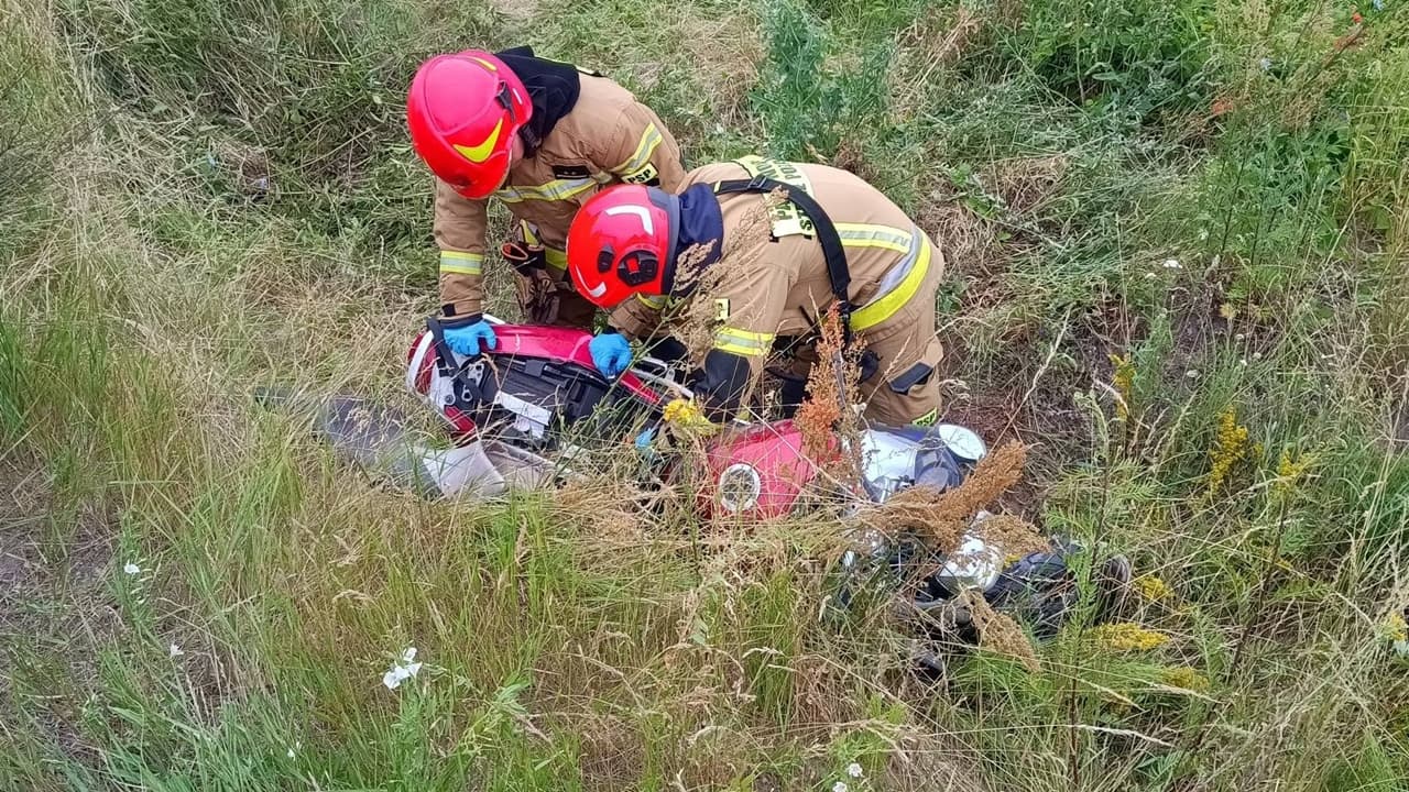 Wypadek motocyklisty w Pomiechówku. Na miejsce wezwano śmigłowiec LPR