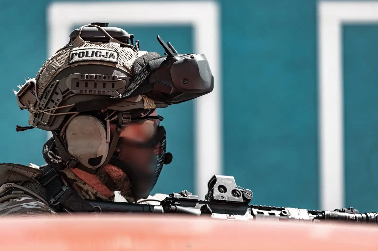 Alarmy bombowe w Ostrowie i Lewkowie