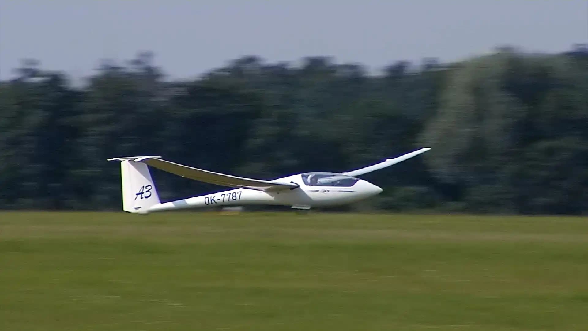Tydzień lotów za nami. Kto prowadzi w 24. FAI Szybowcowych Mistrzostwach Europy? [WIDEO]