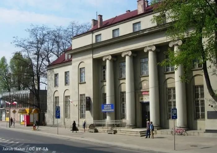 OstraKarta ma trzy lata. Program z Ostrowca przyciąga już ponad 12,5 tys. osób