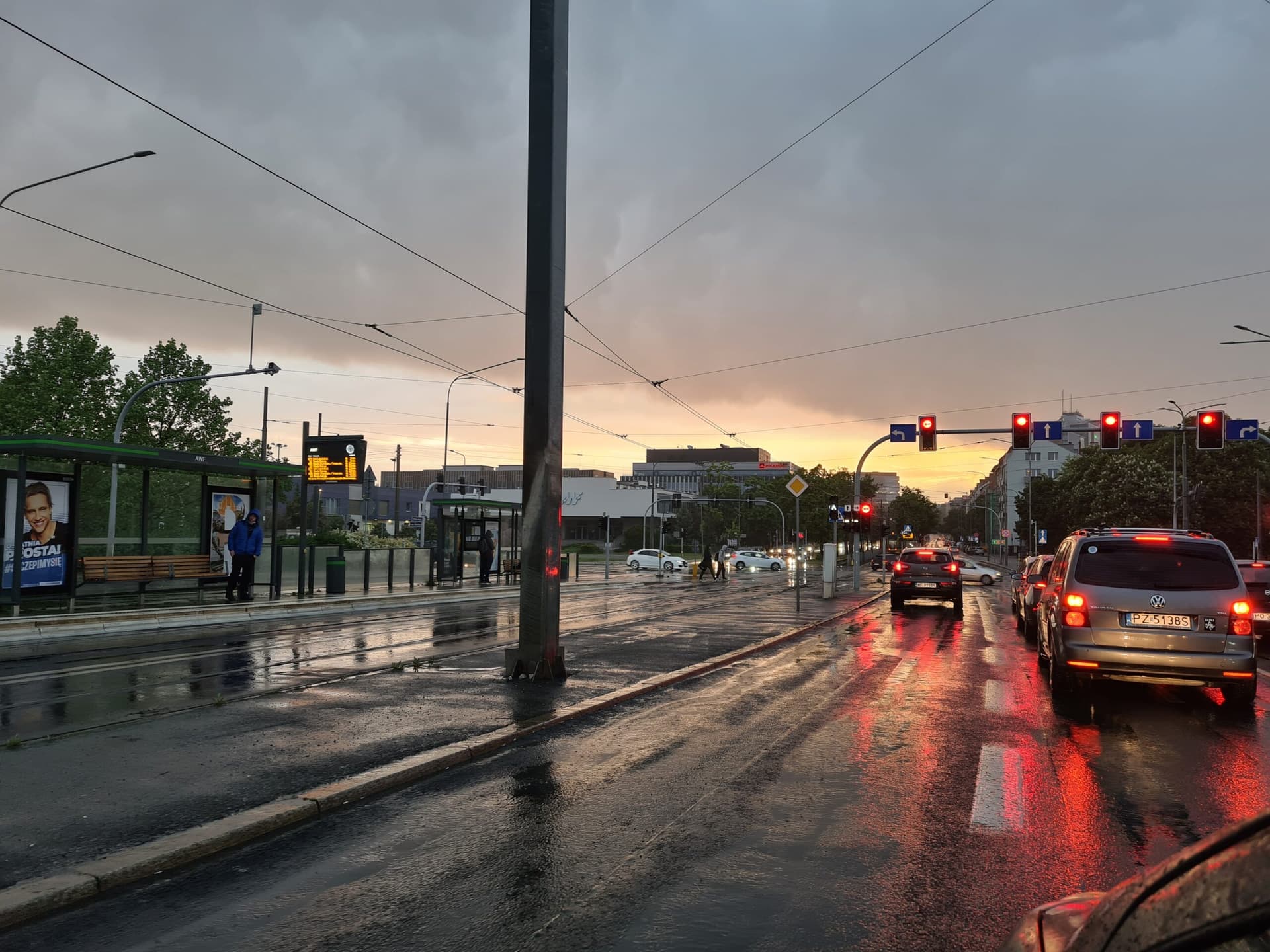 Są upały będą burze. IMGW wydał ostrzeżenie