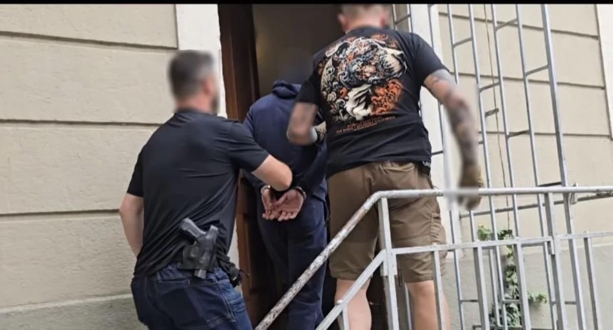 Seria włamań do domów. Trzech obywateli Gruzji zatrzymanych przez policję