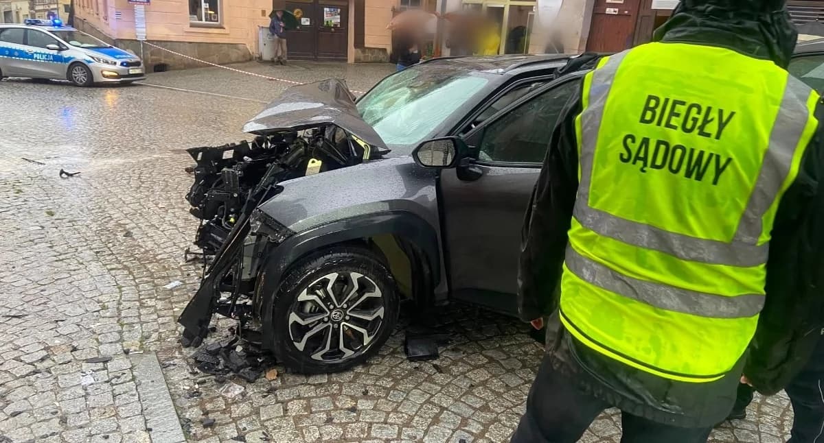 Tragedia w centrum miasta. Nie żyją ojciec i syn