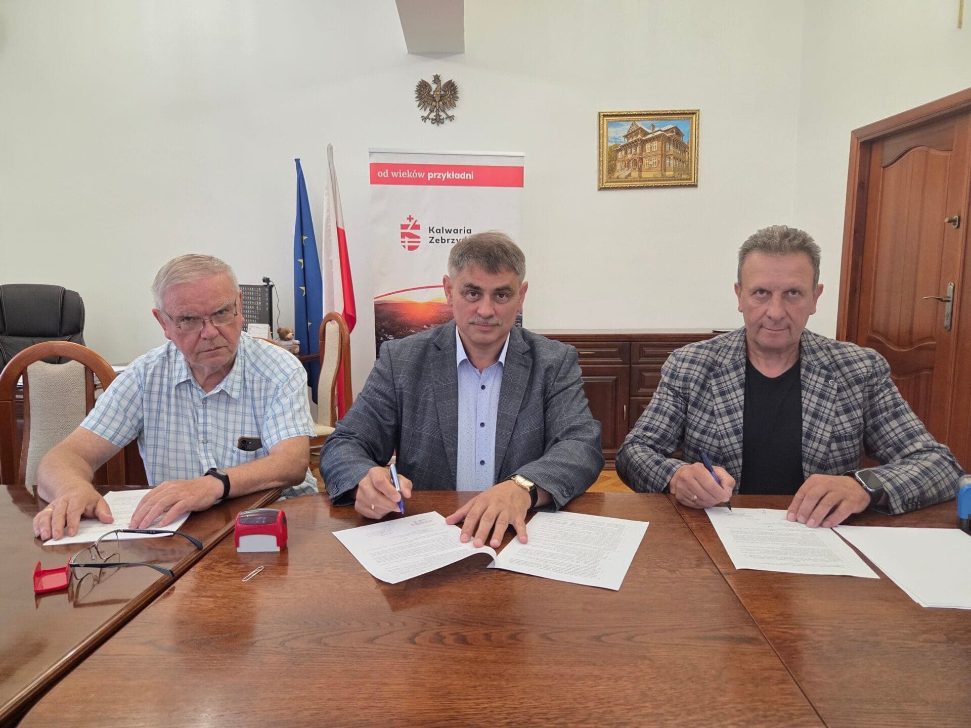 Podpisano umowę na renowację i wymianę stolarki w zabytkowym Dworze Brandysów w Brodach