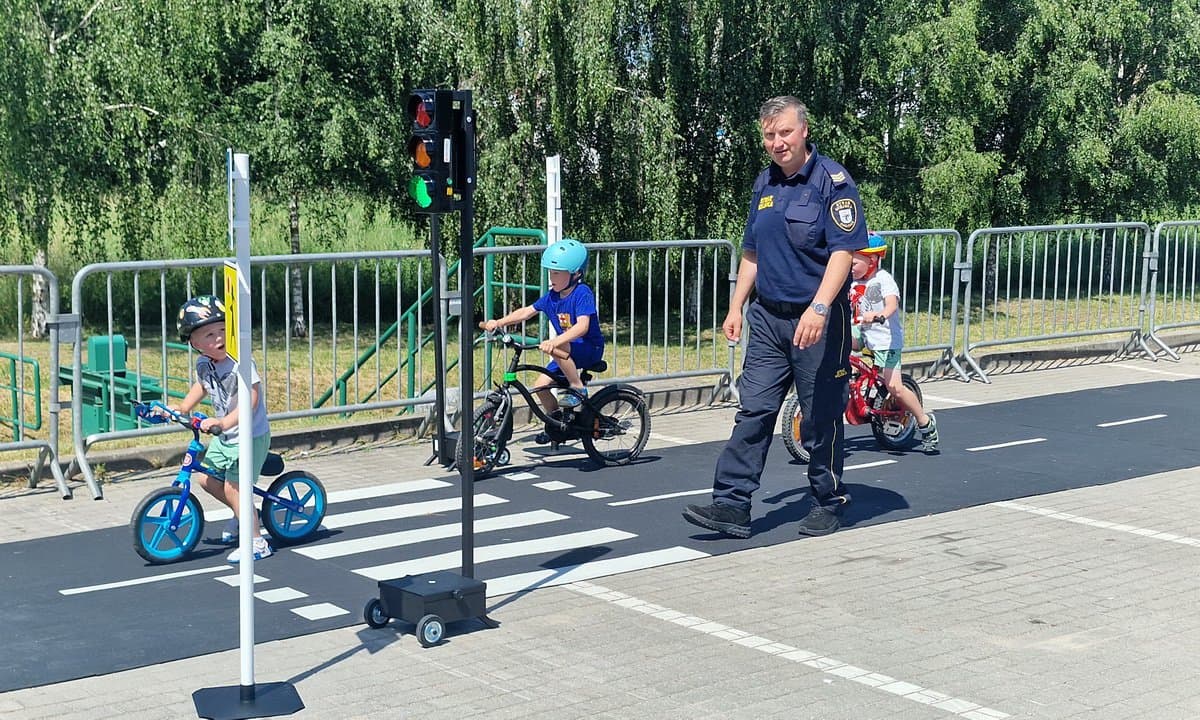 Edukacja przez zabawę. Tak działało Mobilne Miasteczko Rowerowe