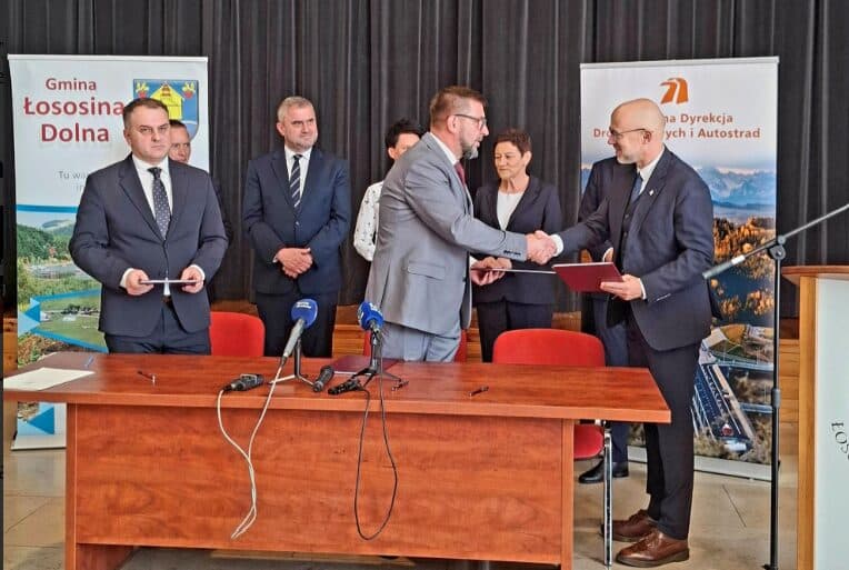 Sądeczanka: podpisano umowy na dwa odcinki. Ponad 19 mln zł za dokumentację i tysiące odwiertów