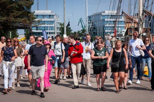 Co nowego Gdynia do odkrycia. Spacery Szlakiem Legendy Morskiej Symbole Gdyni: Marynarka Wojenna, legendarne fregaty: „Dar Pomorza” i „Dar Młodzieży”, sekrety budowy portu – rozpoczyna... Zobacz więcej