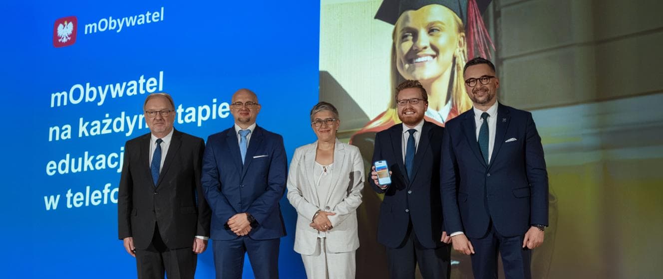 Cyfrowe dyplomy dostępne w mObywatelu - nowe rozwiązanie dla uczelni i absolwentów