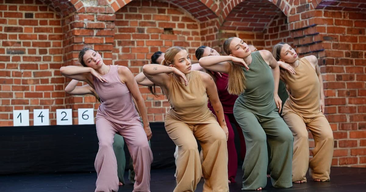 Sześć wieków później... Koniński Teatr Tańca ożywił historię w Gosławicach