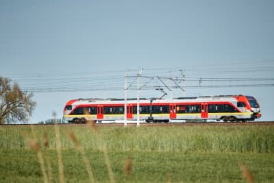 Tańsze wakacje z ŁKA. Promocja na całe lato Wakacje to najlepszy czas na odkrywanie nowych miejsc i realizowanie pomysłów na weekendowe wyprawy. W Łódzkiem wcale nie trzeba jechać…