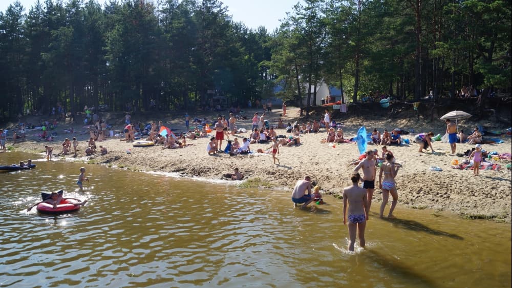 Pierwszy weekend wakacji za nami. Tłumy nad jeziorami, pierwsze tragedie oraz liczne bójki i pobicia