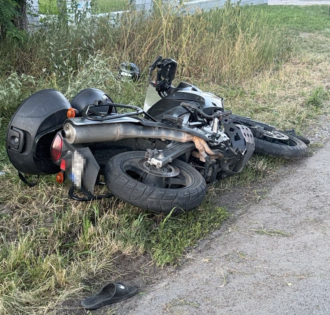 Groźne zderzenie w Pogonowie. Motocyklista miał 1,5 promila alkoholu